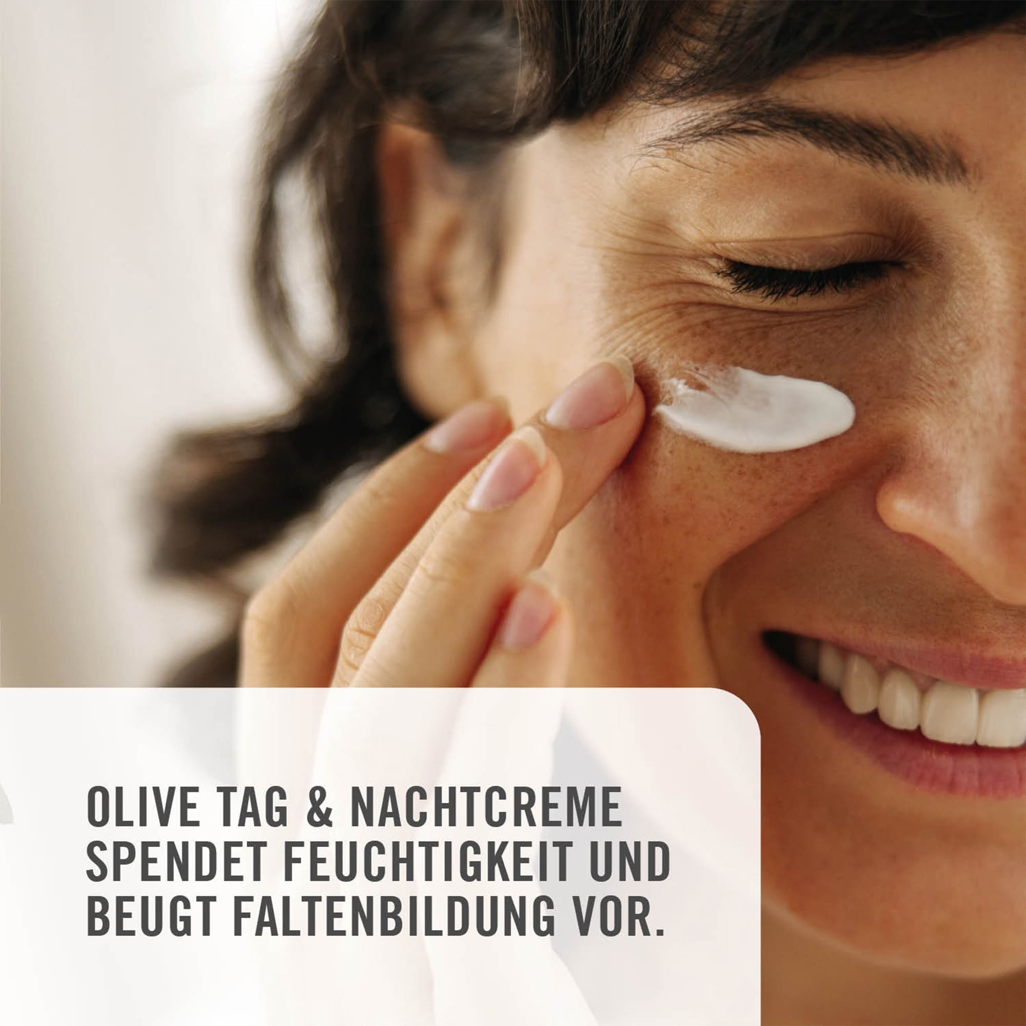 Chart Feuchtigkeitspender ARYA LAYA Olive Tag und Nachtpflege Olive Tag & Nachtcreme spendet Feuchtigkeit und beugt Faltenbildung vor