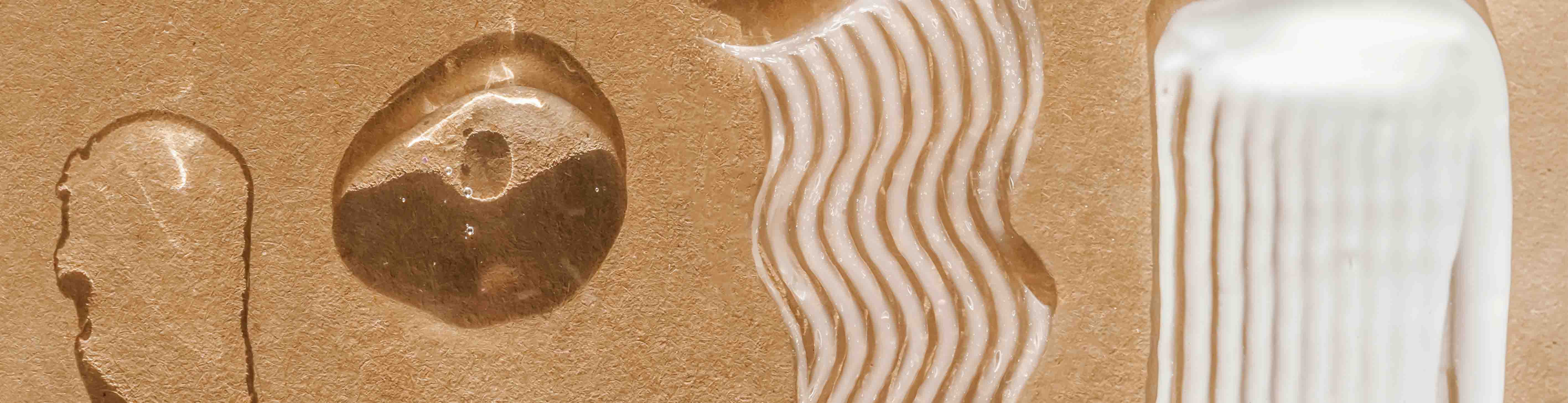 So trägt man Öle und Seren richtig auf verschiedene Texturen von Cremes und Ölen